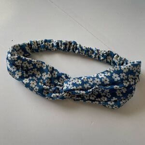 Blue and White Flower Knot Fabric Headband